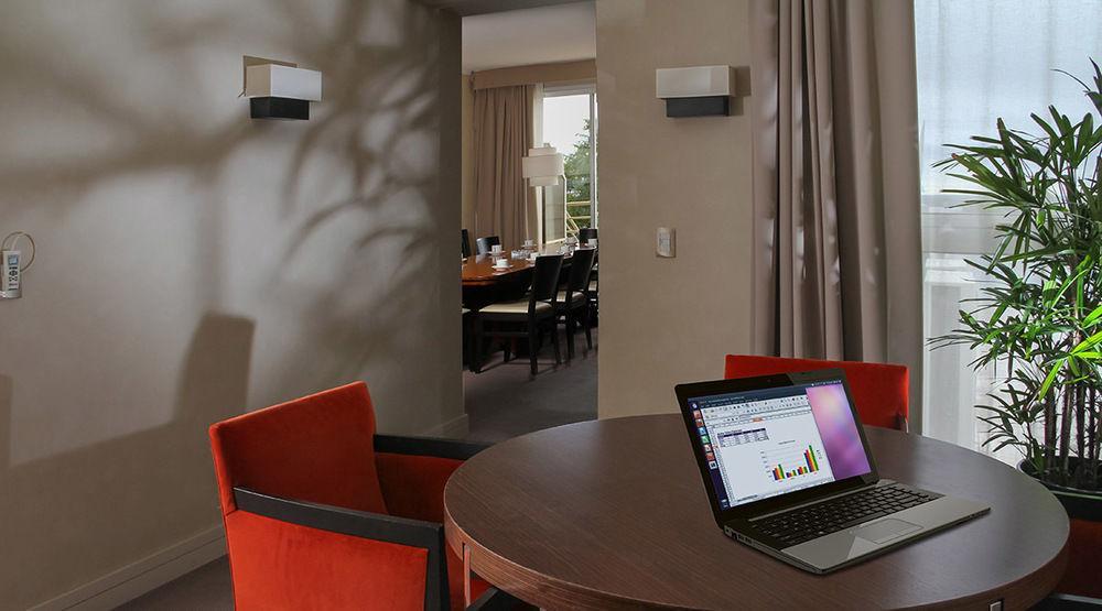 马约拉斯格广场豪生度假赌场酒店 巴拉那 外观 照片 A typical hotel room